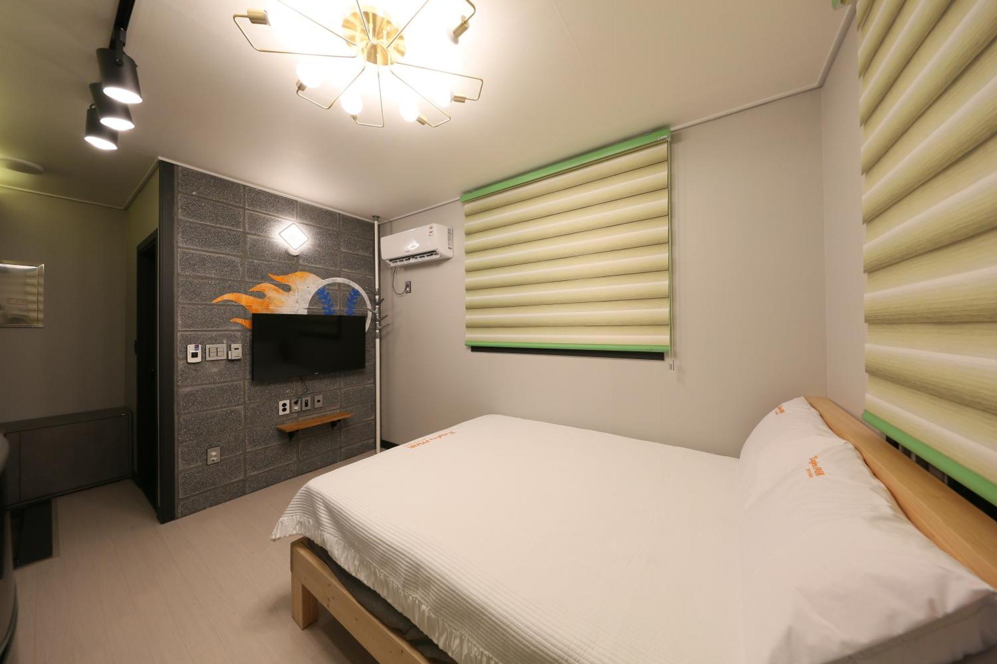 Boryoung Eagle Spark Pension Boryeong Ruang foto